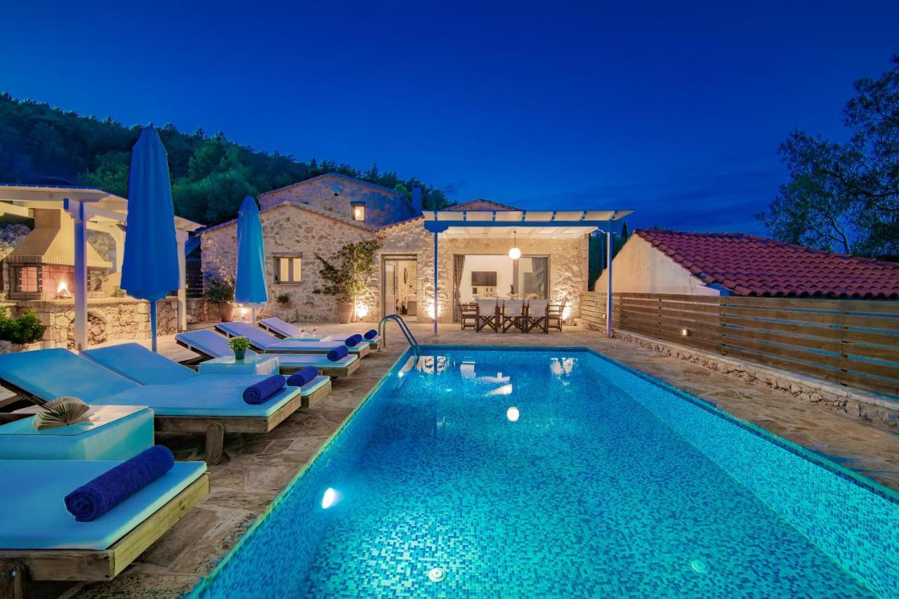 Villa Daniela - Private Pool And Serene Location, By Zantewize Koríthion Exterior photo